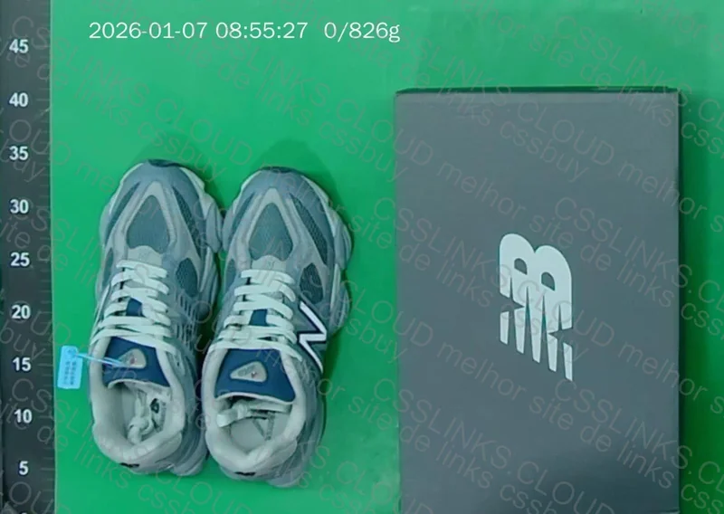 New balance M hatch 4