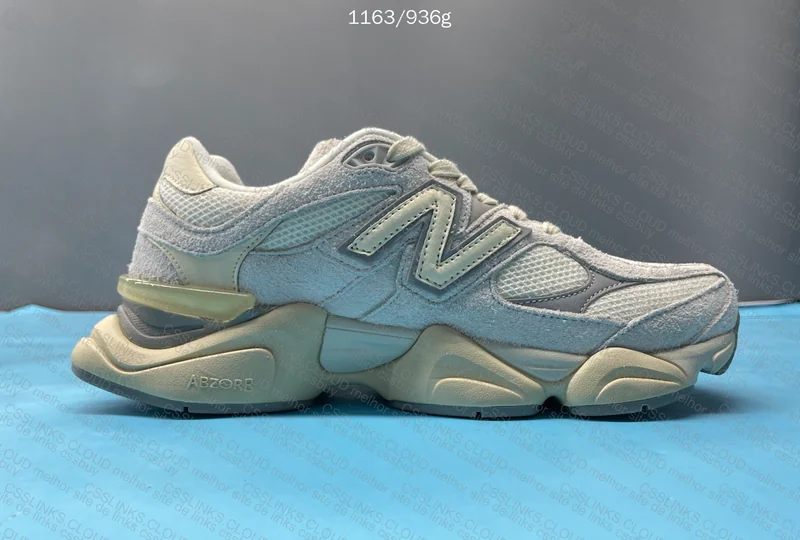 New Balance Quartz Grey 4