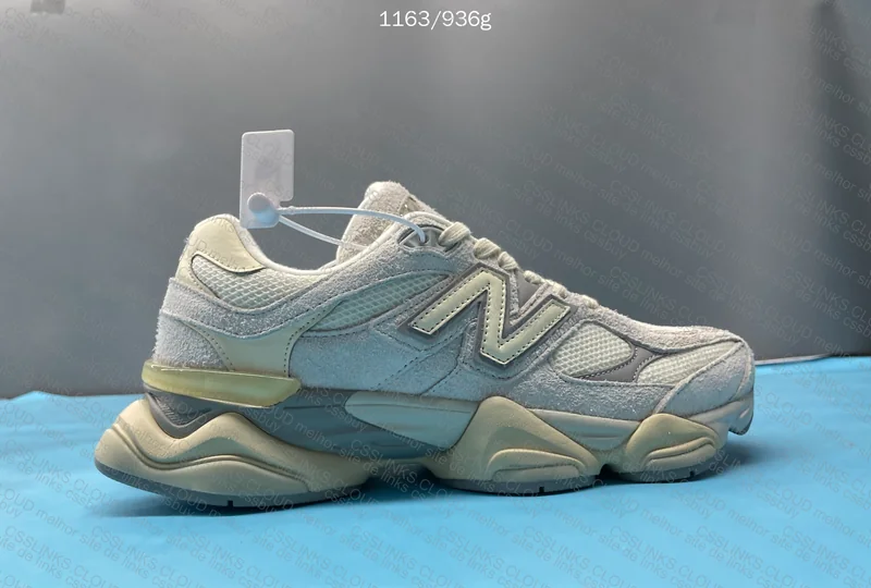 New Balance Quartz Grey 7