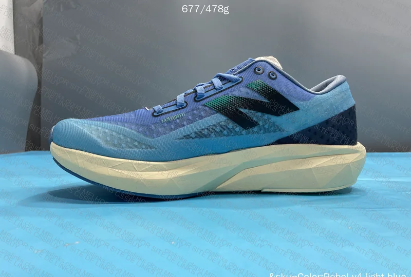 New Balance Rebel V4 4