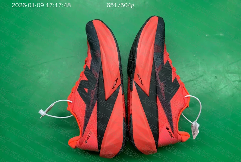 New Balance Rebel V5 4