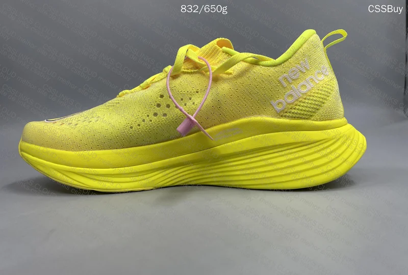 New Balance Supercomp v3 2