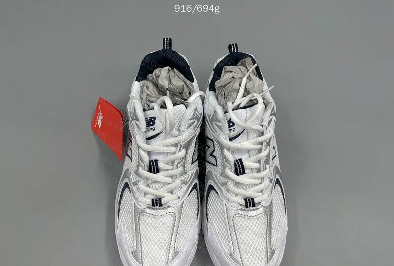 New Balance Sneakers 530 4