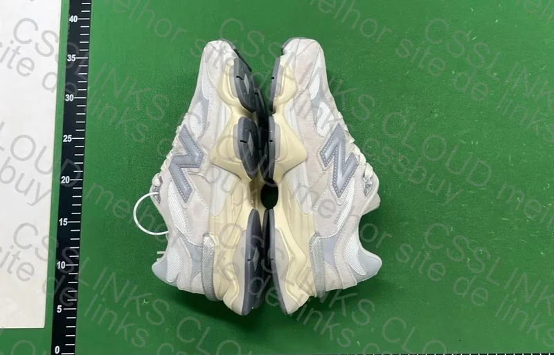 New Balance U9060