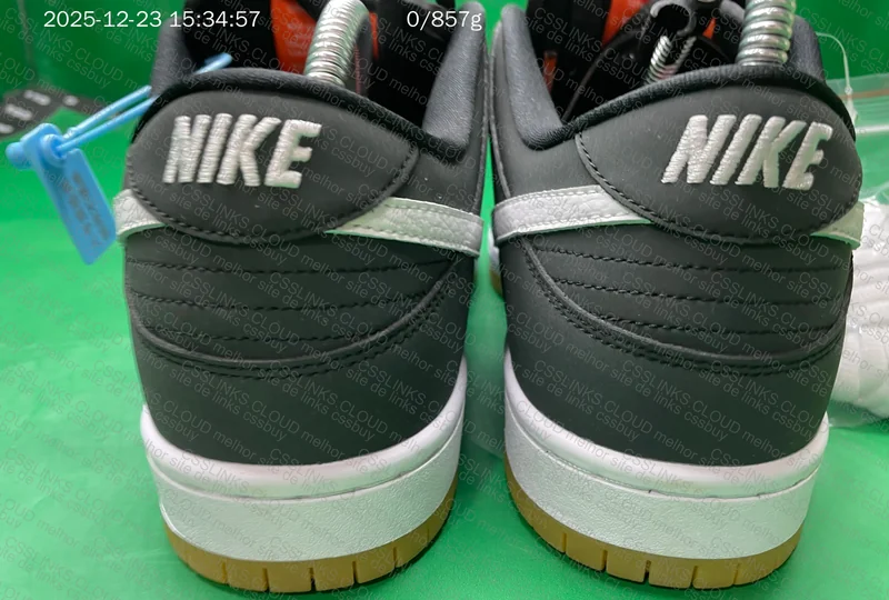 New VT Dunk 5