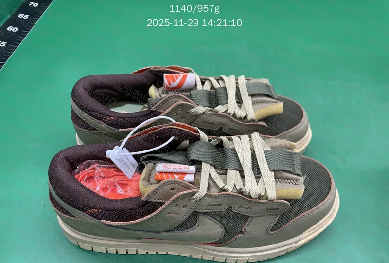 Nike Air Dunk Jumbo Medium Olive 2