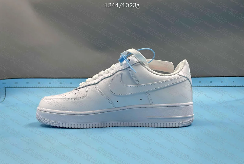 Nike Air Force 1 '07 4