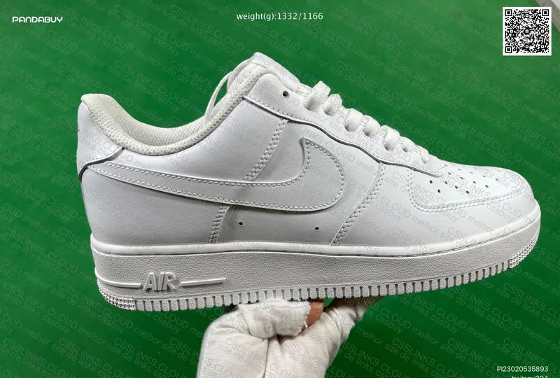 NIKE AIR FORCE 1 ‘07 “TRIPLE WHITE” 7