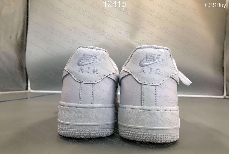 Nike Air Force 1