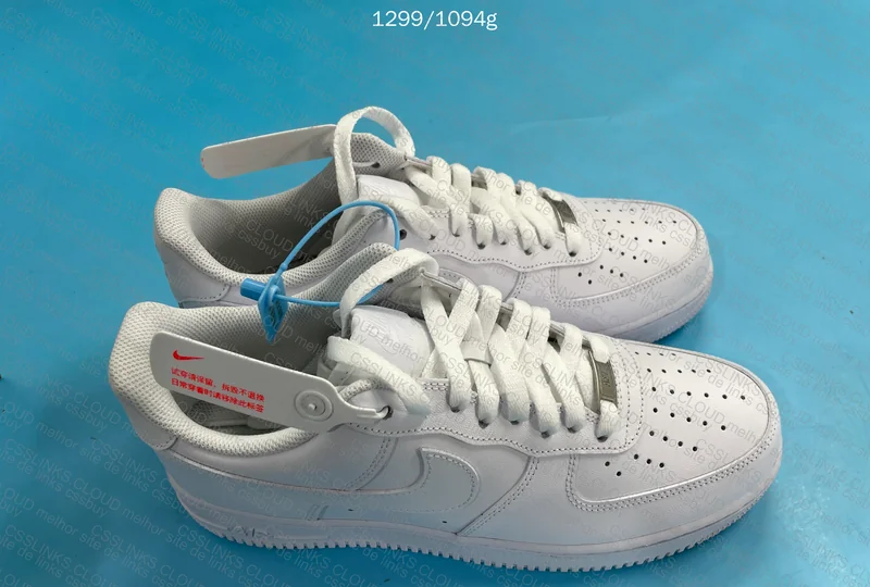 Nike Air Force 1