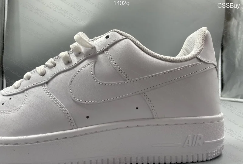 Nike Air Force 1 Low '07 9