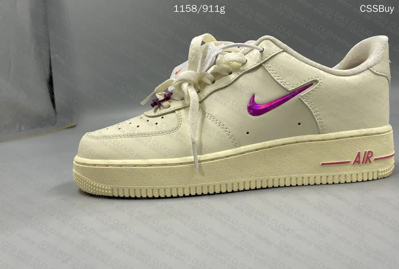 NIKE AIR FORCE 1 LOW ‘07 SE (RL?) 7