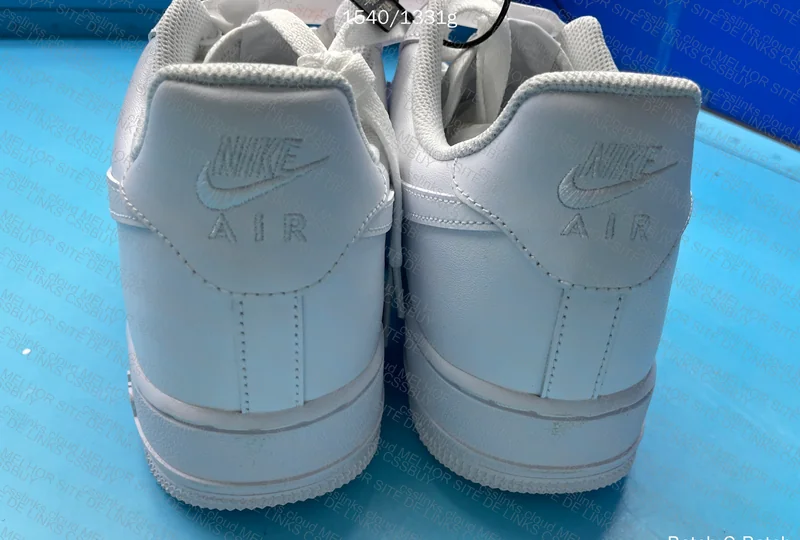 Nike Air Force 1 Low [OVO] 10