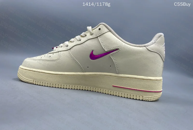 Nike Air Force 1 Low SE Coconut Milk Playful Pink 4