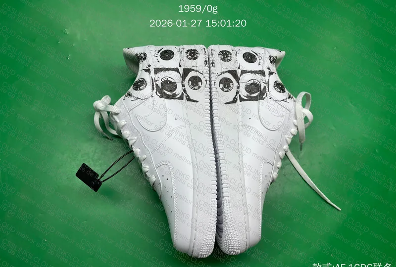 Nike Air Force 1 Low Supreme Comme des Garcons Shirt 3