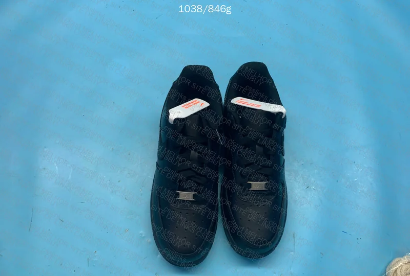 Nike Air Force 1 - Black
