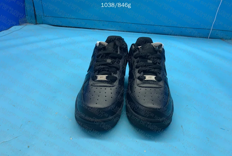 Nike Air Force 1 - Black 5