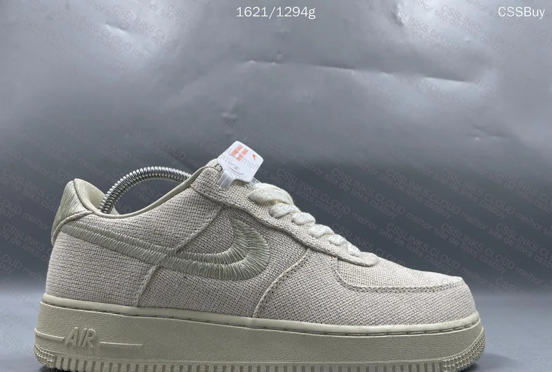 Nike Air Force 1 Stussy 4