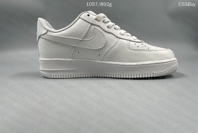 Nike Air Force 1 - Triple White 3