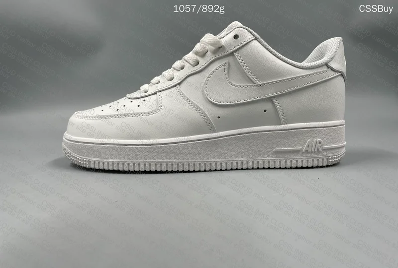 Nike Air Force 1 - Triple White 4