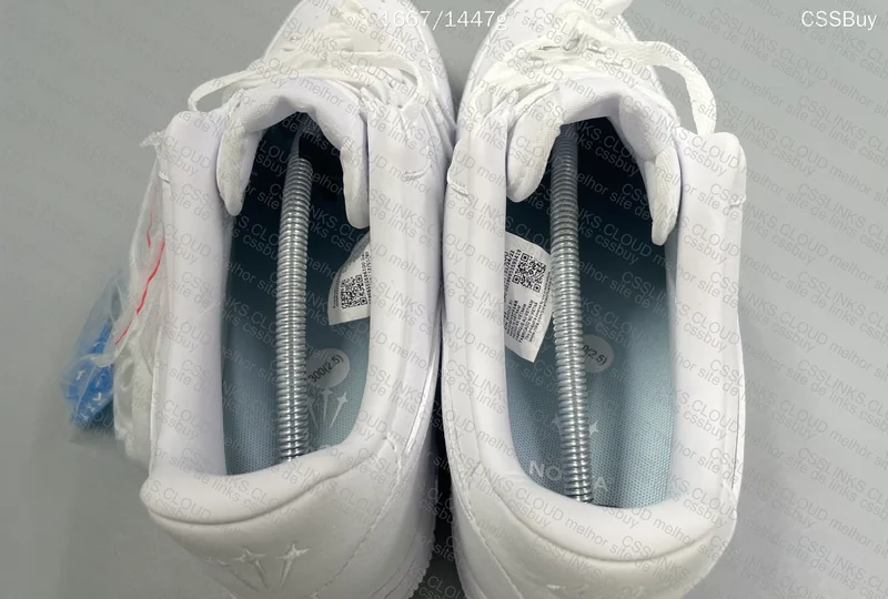 Nike AIR FORCE 1 X NOCTA (GL?)