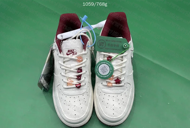 Nike Air Force Valentine Customer