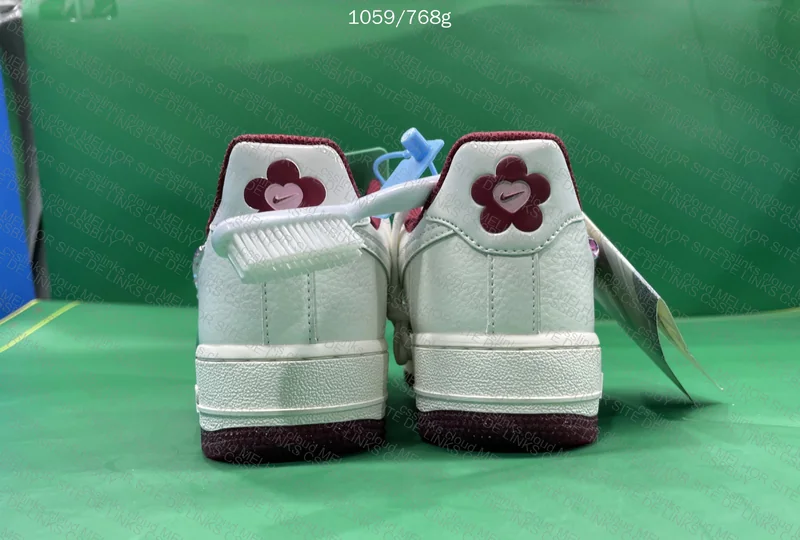 Nike Air Force Valentine Customer 2