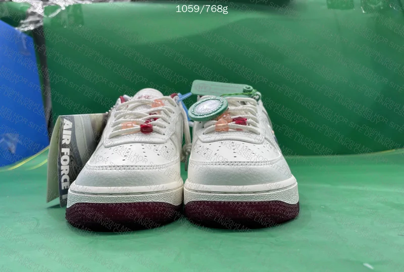Nike Air Force Valentine Customer 3