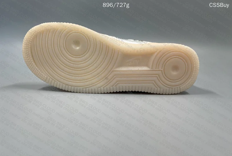Nike Air Force OW Price: 60 Y Size: 36 BR 38 EUR Weight: 727g - No Box Batch: ?Time? 6 days 5