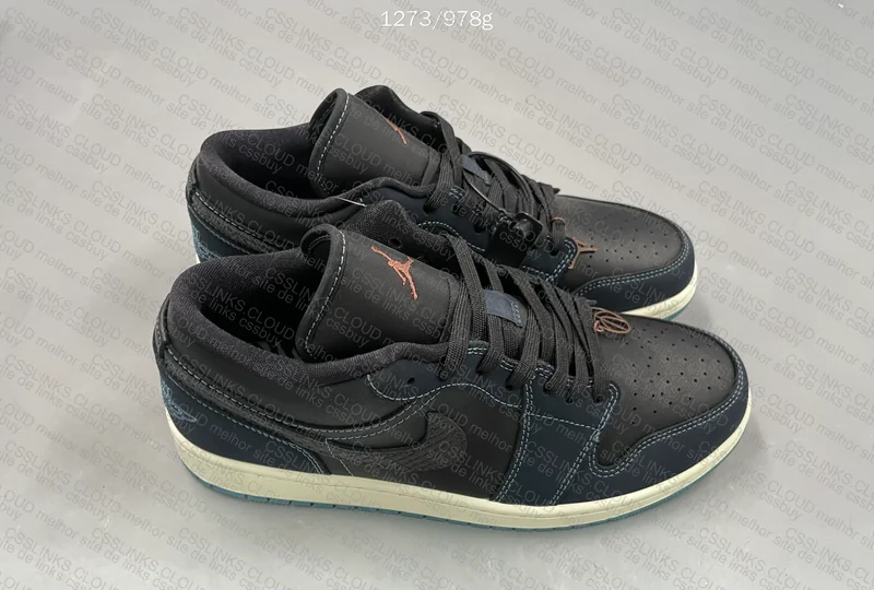 Nike Air Jordan 1 Black Dark Obsidian 6