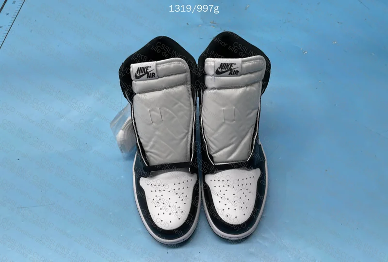 Nike Air Jordan 1 Blind Box