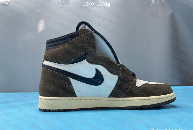 nike Air Jordan 1 High - CJ x Travis Scott "Reverse Mocha" 4