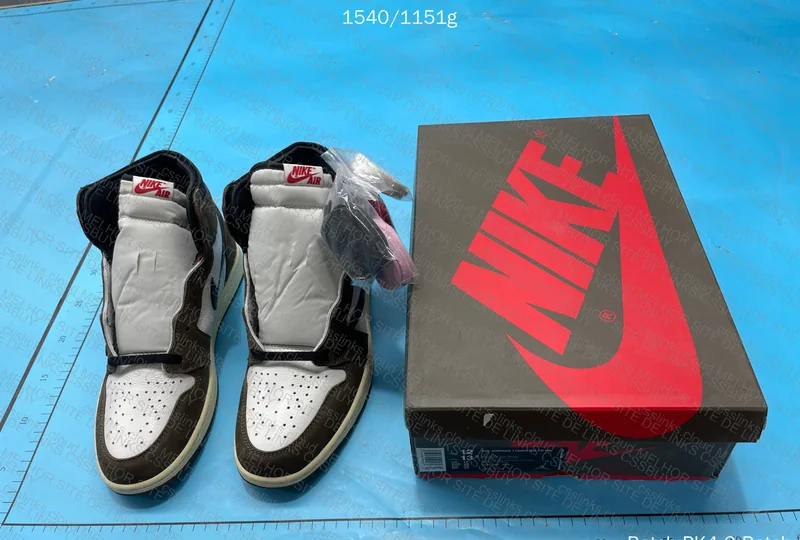 nike Air Jordan 1 High - CJ x Travis Scott "Reverse Mocha" 5