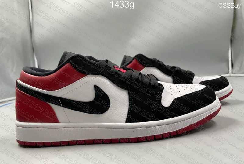 Nike Air Jordan 1 Low 'Black Toe' 3