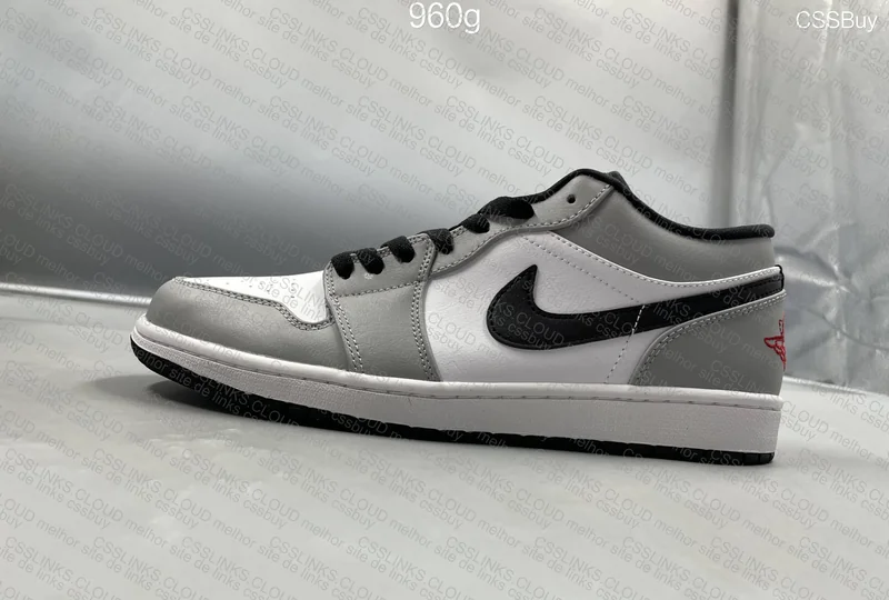 Nike Air Jordan 1 Low Light Smoke Gray 3