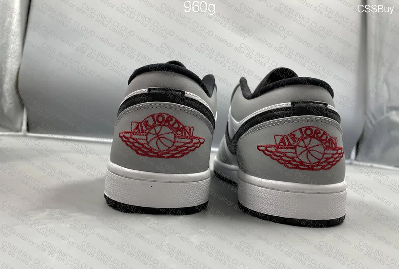 Nike Air Jordan 1 Low Light Smoke Gray 4