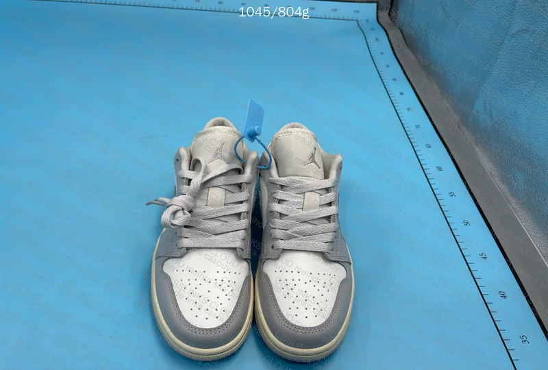 Nike Air Jordan 1 Low Neutral Grey 2