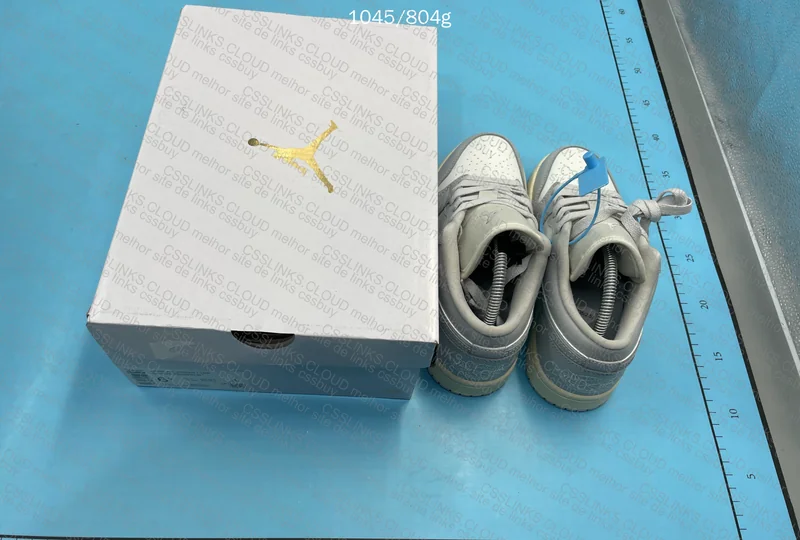 Nike Air Jordan 1 Low Neutral Grey 5