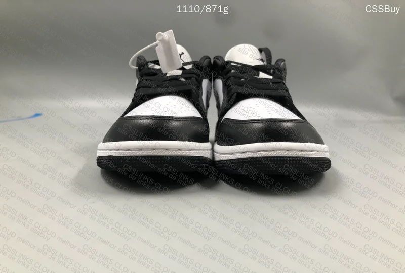 Nike Air Jordan 1 Low Panda