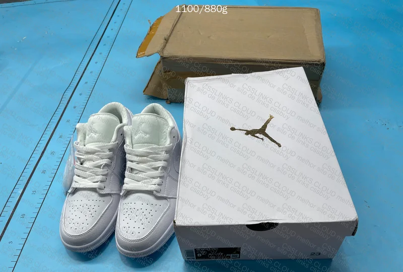 Nike Air Jordan 1 Low Triple White 4