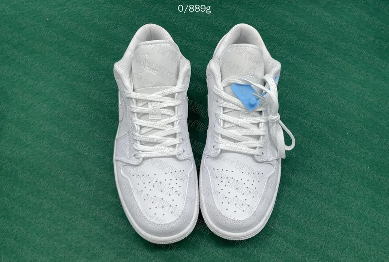 nike air jordan 1 low triple white
