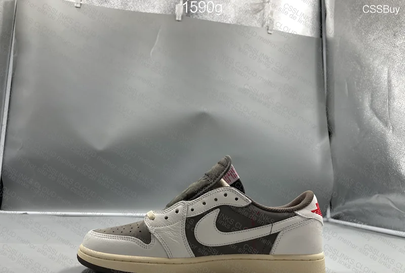 Nike Air Jordan 1 Low x Travis Scott OG 'Reverse Mocha' 2