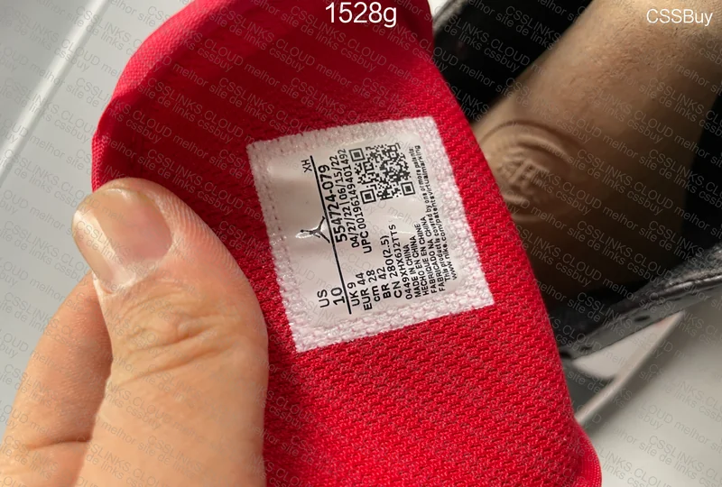 Nike Air Jordan 1 Mid 'Bred Toe' 5