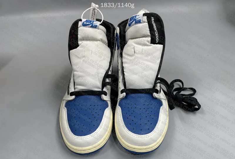 Nike Air Jordan 1 Retro High OG Fragment x Travis Scott 2