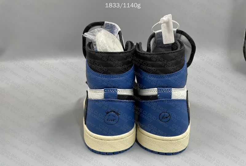 Nike Air Jordan 1 Retro High OG Fragment x Travis Scott 3