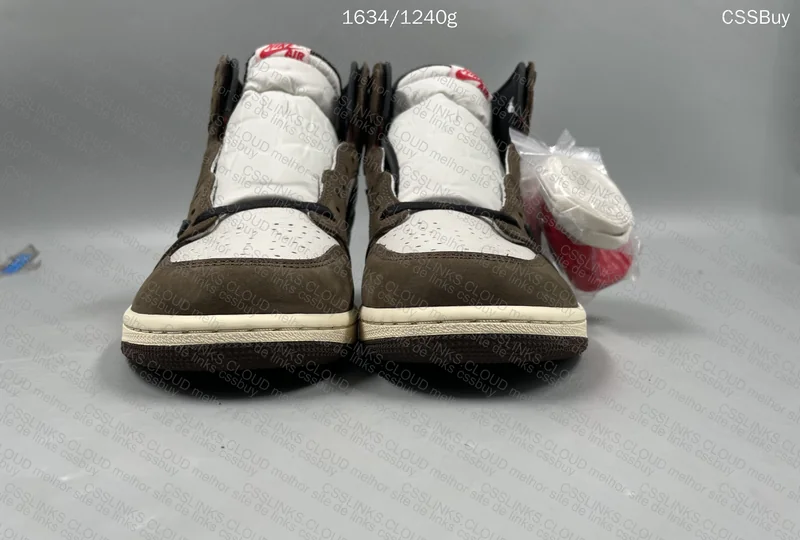Nike Air Jordan 1 x Travis Scott high GL GALERA? 4