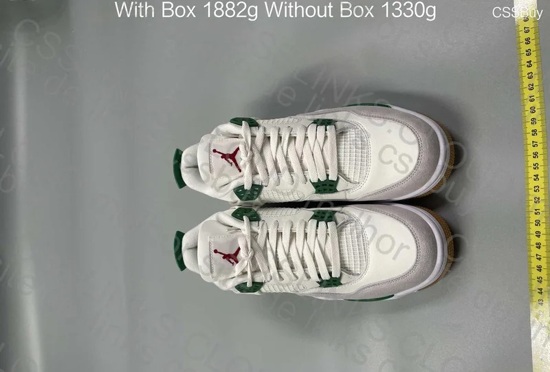 Nike Air Jordan 4