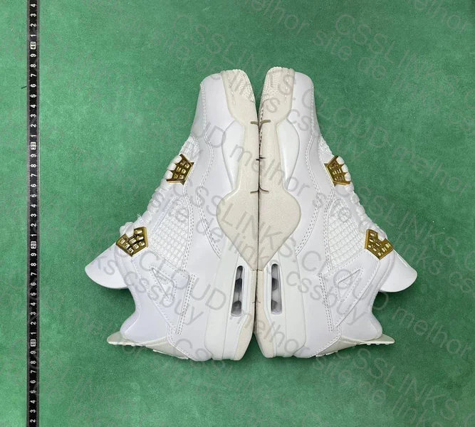 Nike Air Jordan 4