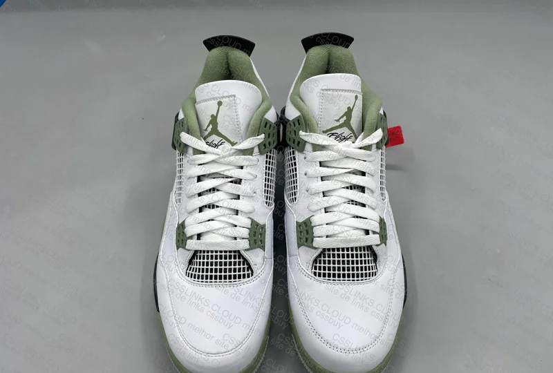 Nike Air Jordan 4 Seafoam 3