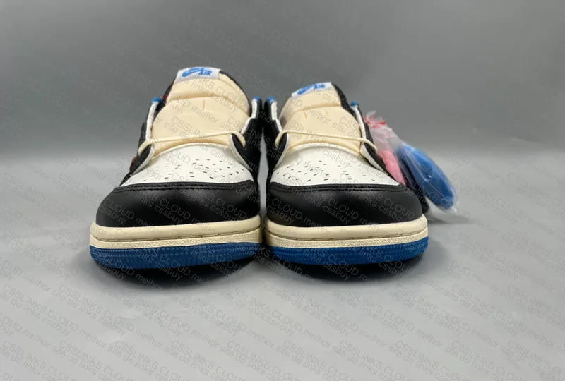 Nike air jordan fragment low travis 4